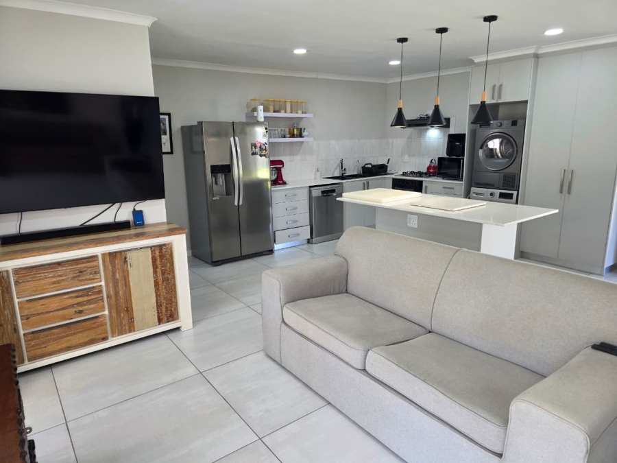 2 Bedroom Property for Sale in The Island Western Cape